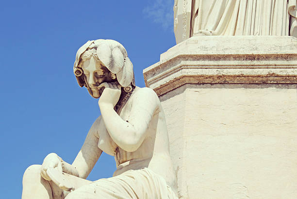 istock Fountain Pradier, Esplanade Charles de Gaulle in Nimes. 522017117