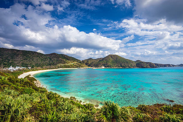 aharen spiaggia in okinawa, giappone - okinawa prefecture foto e immagini stock