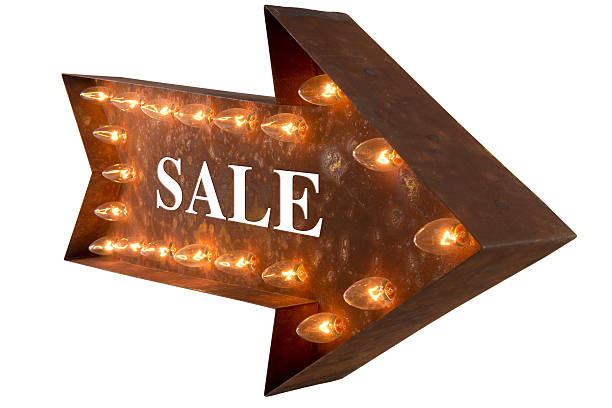 istock Sale Arrow Sign 522038067