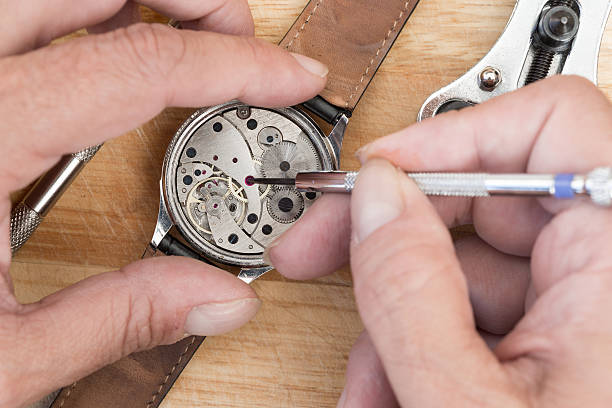 istock Repair of watches 522038585