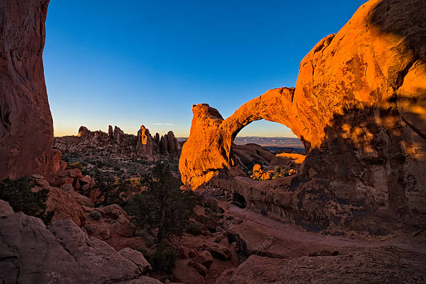 istock Double O Arch Scenic Landscape at Sunset 522098141