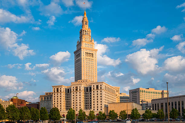Cleveland Ohio USA Tower City Center The landmark Tower City Center with the Beaux-Arts style Terminal Tower in downtown Cleveland, Ohio. terminal tower stock pictures, royalty-free photos & images