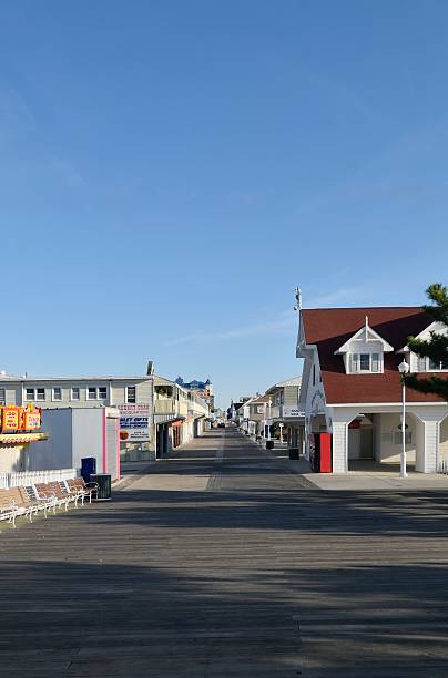 istock Deserted Ocean City Boardwalk In Winter 522132201