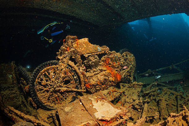 istock Underwater Ship Wreck Diving  SS Thistlegorm    BSA M20 motorcycle 522132228