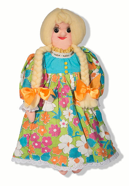 istock Doll in the national costume 522133432