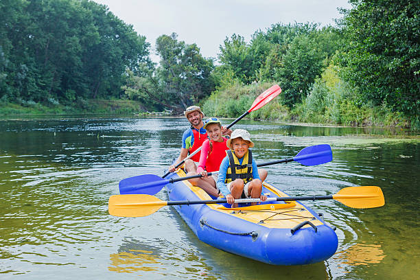 istock Family kayaking on the river 522142012
