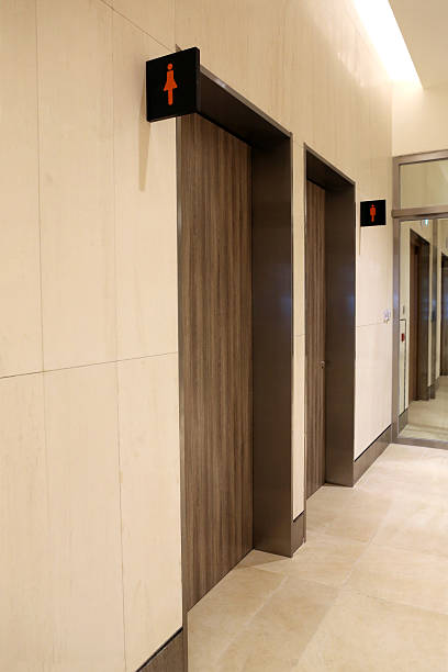 istock Men & Women Toilet 522152417