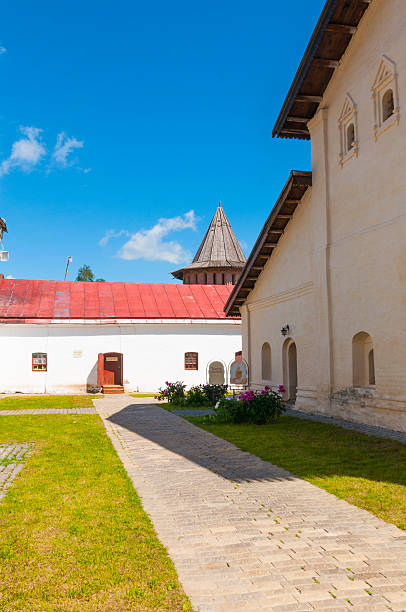 istock The building of the old prison  white brick  Suzdal 522205493