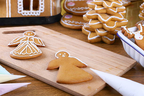 Biscotti di Natale fatti in casa pan di zenzero (angels) - foto stock