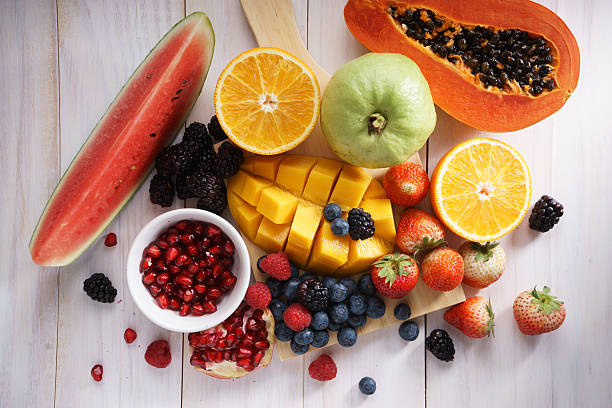 spuntino di frutta mista - healthy eating multi colored orange above foto e immagini stock