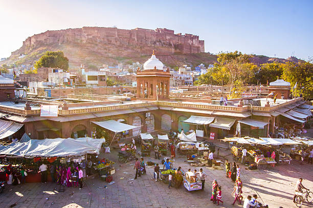 한산합니다 시장에서 조드푸르, mehrangarh 포트 미진 - mehrangarh 뉴스 사진 이미지