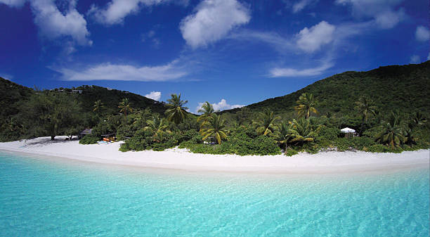 luftbild von white bay beach in guana island, britische jungferninseln - tortola stock-fotos und bilder