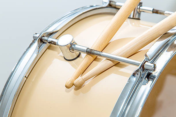 istock Wood snare drum and drumsticks isolated 522320618