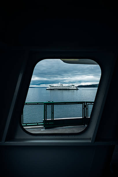 istock Ferry heads to Seattle 522332256