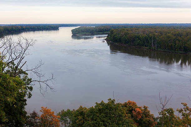 istock Mississippi River at Hannibal, Missouri 522346331