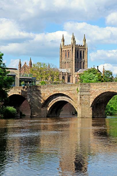 히어 포드 대성당 및 강 y형. - hereford england 뉴스 사진 이미지