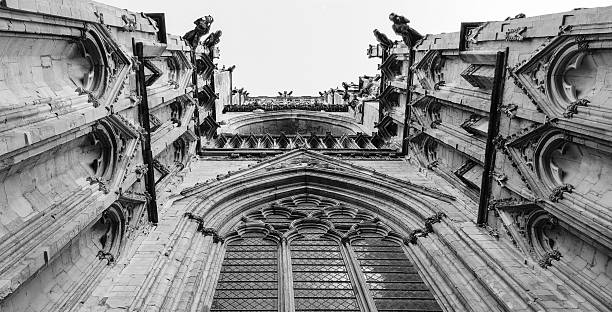 istock Towards the heavens - York Minster 522367960