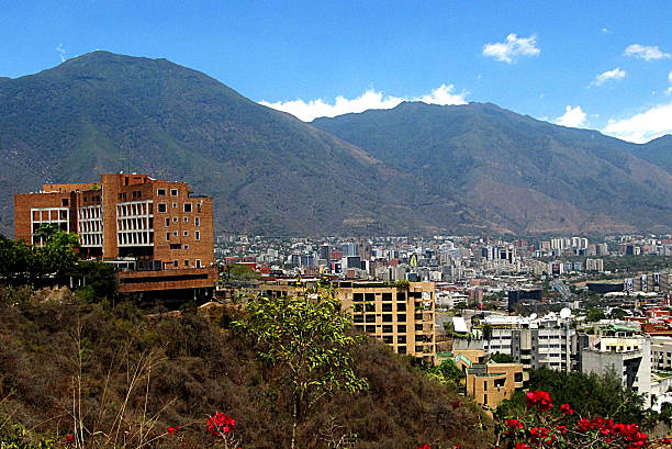 istock Panoramic View of Caracas 522373320