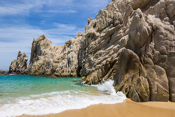 istock Rocks at Lover's Beach Cabo San Lucas Tight 522373632