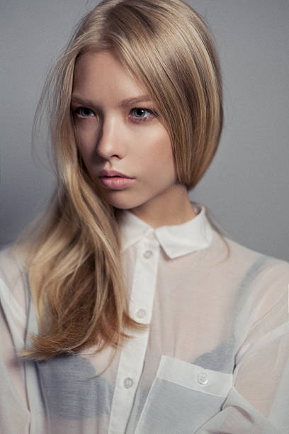 istock Profile of pretty female looking away 522380233