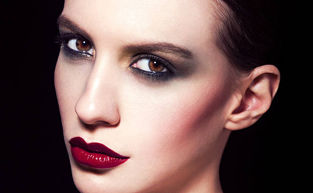 istock Beautiful woman 522381368