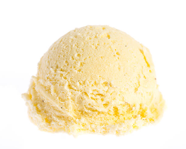 cuchara de helado de vainilla aislado sobre un fondo blanco - close to cold colors color image fotografías e imágenes de stock