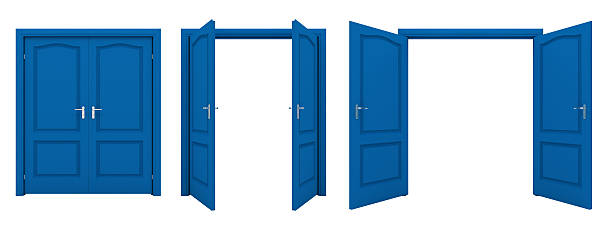 istock Open blue double door isolated on a white background. 522389590