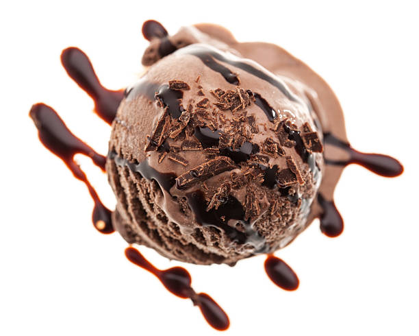 シングルチョコレートアイスクリームスクープリブ上にトッピングから、チョコレート - chocolate ice cream ストックフォトと画像