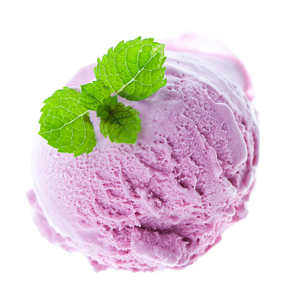 bola de sorvete de frutas silvestres com vista panorâmica - raspberry ice cream close up fruit mint - fotografias e filmes do acervo