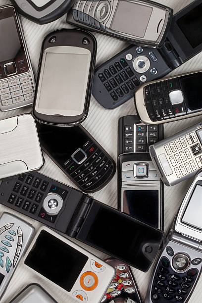 istock Old Mobile Phones - Cellphones 522392394