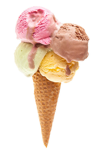 cono de helado con cuatro diferentes bolas de helado aislado sobre blanco - exceso fotos fotografías e imágenes de stock