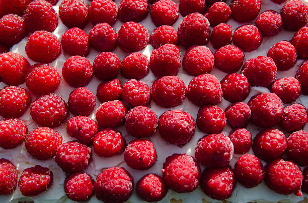 istock Detail of a raspberry cake 522423313