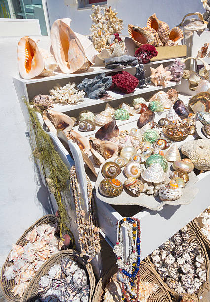 istock Shell Shop in Mykonos Town, Greece 522437173