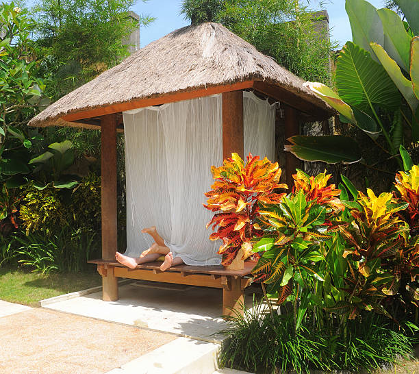 istock Man and woman on a holiday villa 522437843