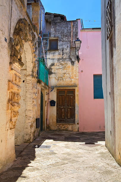 istock Alleyway. Specchia. Puglia. Italy. 522438527