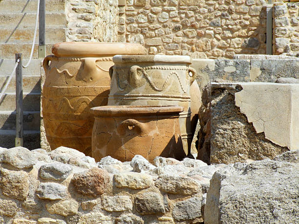 istock Ancient Storage Jars or Pithoi At The Knossos Palace 522455300