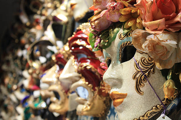 venezianische mask - carnival mardi gras masqué costume stock-fotos und bilder