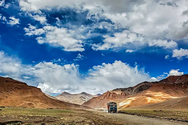 Indian lorry on Trans-Himalayan Manali-Leh highway in Himalayas. Ladakh, Jammu and Kashmir, India