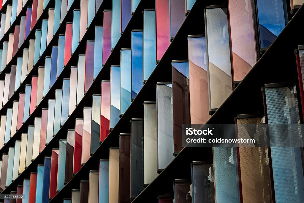 Abstrakte Mehrfarbige moderne Architektur in der Stadt von London - Lizenzfrei Architektur Stock-Foto