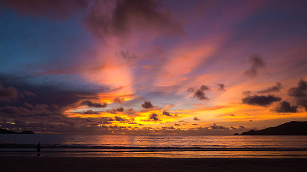 istock Beautiful sunset on the beach 522488805