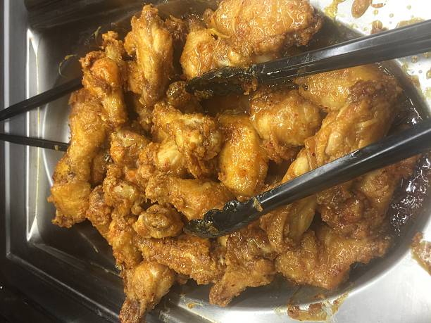 istock Buffalo style chicken wings 522488813