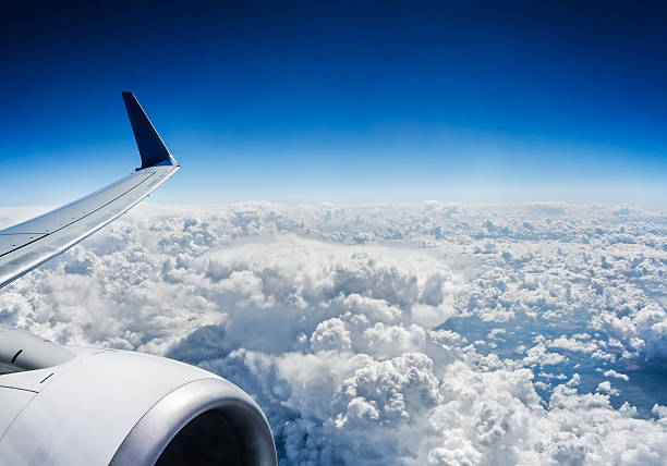 vista da janela do avião - airplane window indoors looking through window - fotografias e filmes do acervo