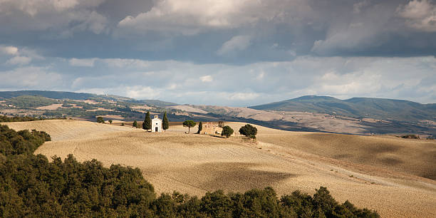 トスカーナの風景 - cypruss ストックフォトと画像