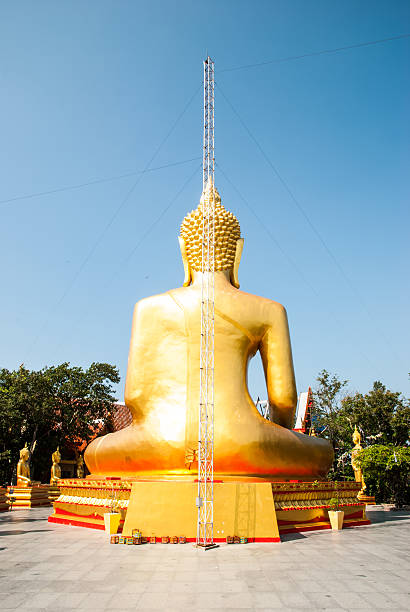 istock Back of Golden buddha statue 522536502