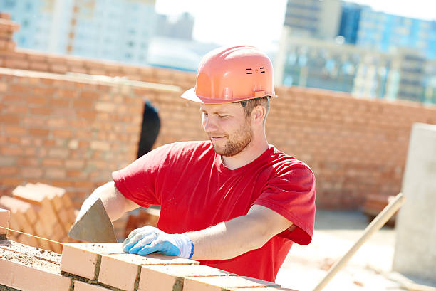 construcción trabajador albañil mason - mason brick bricklayer installing fotografías e imágenes de stock