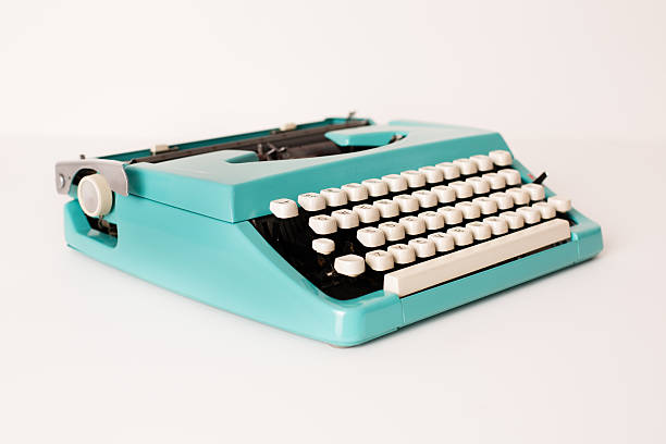 ビンテージ手動タイプライター、ティール、空白の背景 - typewriter key typewriter keyboard blue typebar ストックフォトと画像