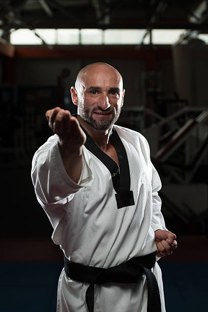 istock Taekwondo Fighter Expert With Fight Stance 522585553