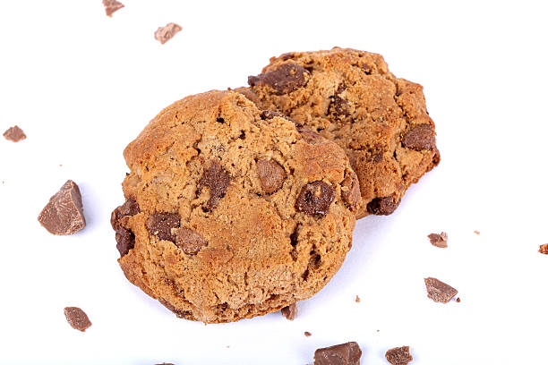 istock chocolate chip cookies, choco chip cookies, cookies on white 522623254