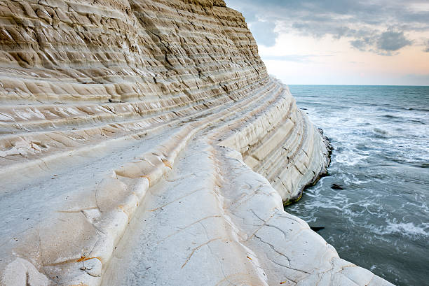 トルコ式階段日没にシチリア（イタリア） - agrigento sicily italy tourism ストックフォトと画像