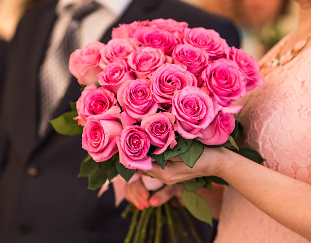 istock bouquet of pink roses 522636566